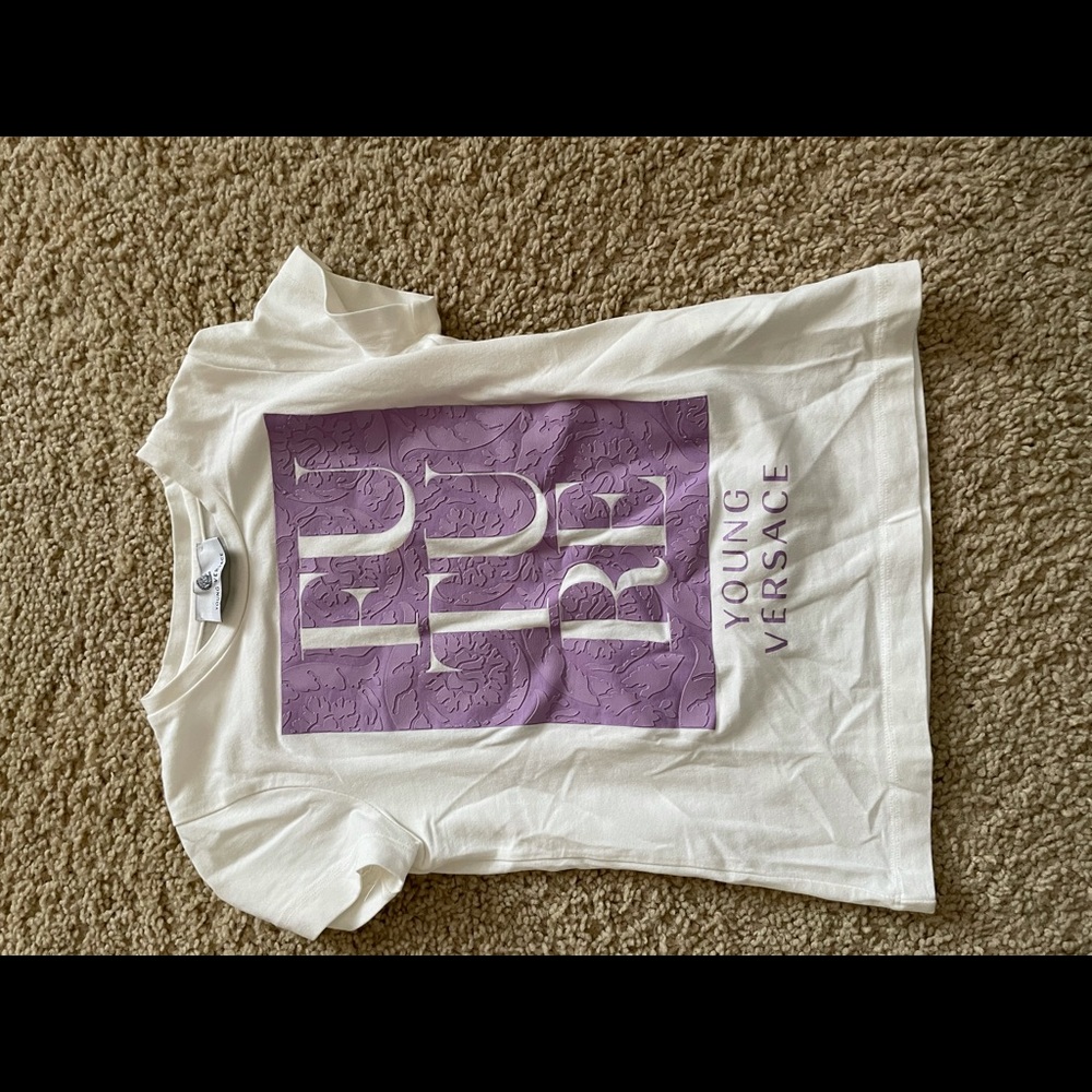 Young Versace t-shirt size 6